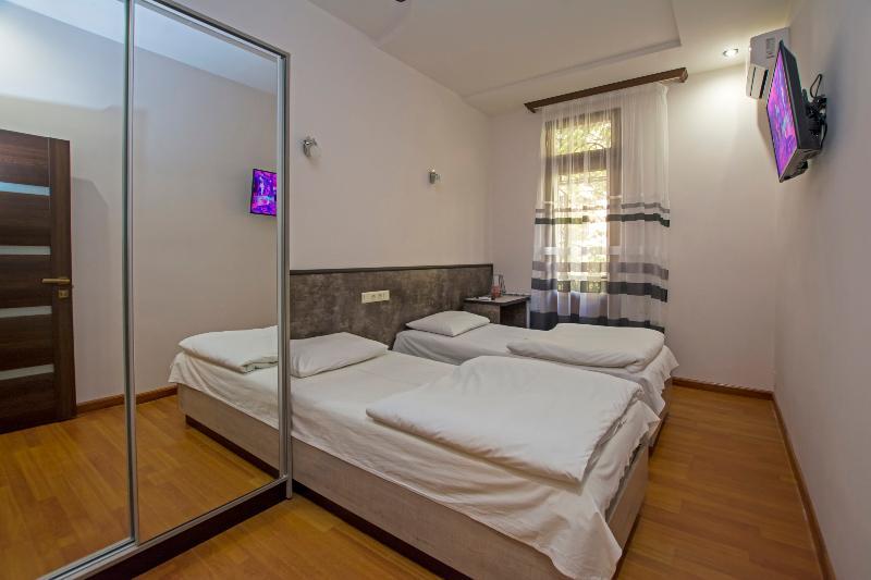 Mini Hotel Jerevan Exteriör bild
