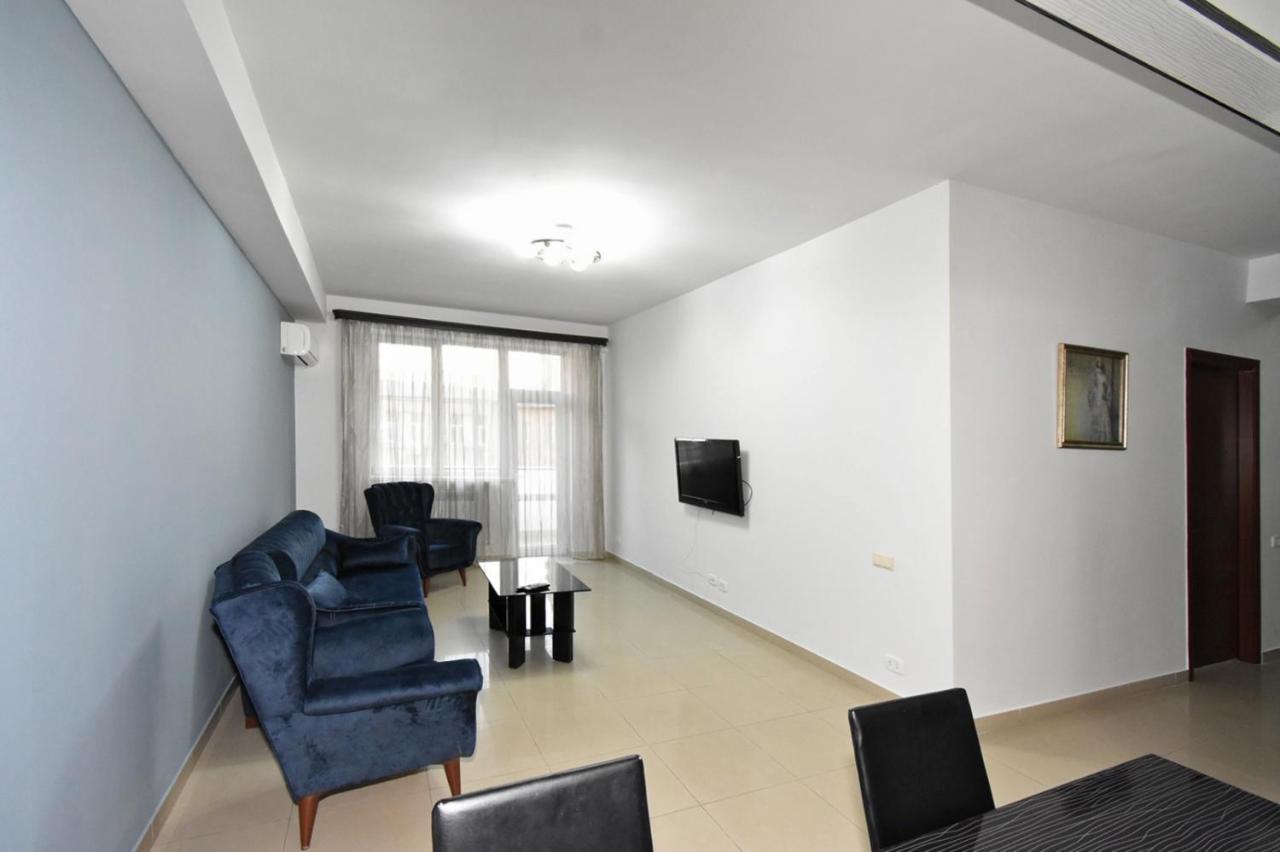 Mini Hotel Jerevan Exteriör bild