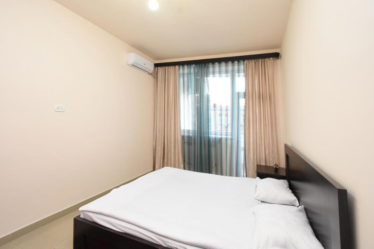 Mini Hotel Jerevan Exteriör bild
