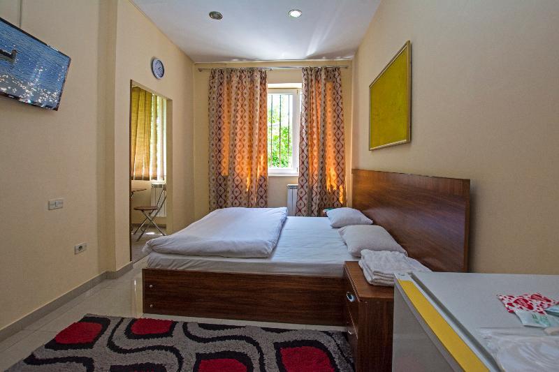 Mini Hotel Jerevan Exteriör bild